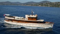 Classic Yacht OVER THE RAINBOW -  Cruising